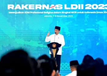 Presiden Joko Widodo secara resmi membuka Rapat Kerja Nasional Lembaga Dakwah Islam Indonesia (LDII) Tahun 2023 dan peresmian Gedung Serbaguna Minhaajurrosyidiin di Grand Ballroom Gedung Serbaguna Minhaajurrosyidiin, Jakarta, pada Selasa, 7 November 2023. Foto: BPMI Setpres/Rusman