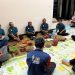 KKN MANDIRI UPGRIS KELOMPOK 84 TAHUN 2025 Sabtu 1 Februari 2025 Melaksanakan rapat koordinasi bersama GAKPOTAN NGUDI REJEKI Desa Gesing dalam rangka meningkatkan pemasaran produk Kopi Robusta Asli Gesing dengan menerapkan Literasi Digital seperti penggunaan E-Commerce Shopee dan Aplikasi Canva untuk membranding produk kopi Gesing yang menjadi komoditas utama petani di Desa Gesing, dengan adanya rapat koordinasi tersebut diharapkan dapat memberi solusi petani dalam memasarkan kopi robusta yang telah di olah
