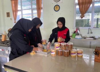 Kue Kering Buatan Siswa MAN 2 Bantul Siap Ramaikan Pasar Ramadhan 48 250306111839 225