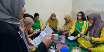 foto bersama warga RW 4 Desa Temas