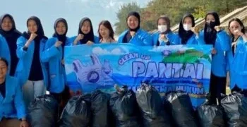 Foto Mahasiswa Fakultas Hukum UBB di Pantai Pukan 1 350x350 1