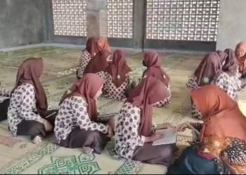 Guna Meningkatkan Kualitas Bacaan, MAN 2 Bantul Gelar Kegiatan Tahsin Al-Qur'an untuk Siswa Selama Ramadhan 46 WhatsApp Image 2025 03 07 at 07.41.16