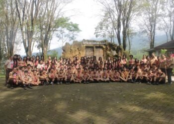 Petualangan Tak Terlupakan: Siswa Kelas 8 SMP Santo Yosef Taklukkan Tantangan di Bumi Mahanaim! 47 WhatsApp Image 2025 05 23 at 14.04.09