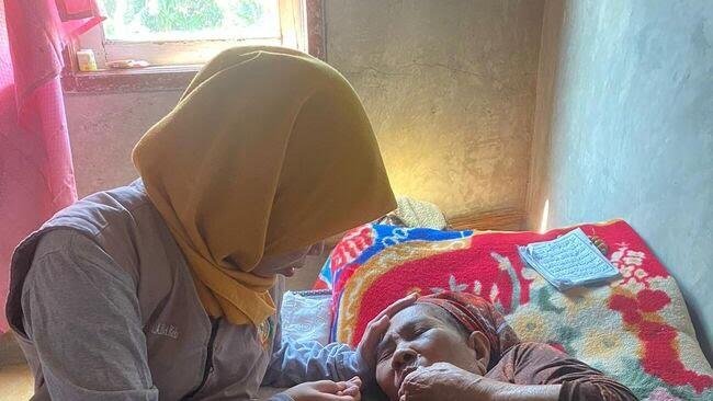 Nenek 76 Tahun di Cianjur Dianiaya Warga karena Dituduh Penculik, Polisi Tangkap Pelaku 46 nenek asyah alami luka lebam usai dihajar warga lantaran dituduh culik anak 1746508175719 169