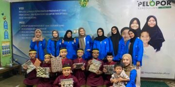 Foto bersama anak anak panti, Rumah yatim Pelopor Kepedulian