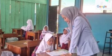 Mengajar di SD Negeri 1 Pajar Bulan 1 2