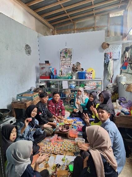 Proses Pembuatan PMT Pendamping Makanan Tambahan Untuk Balita Stunting