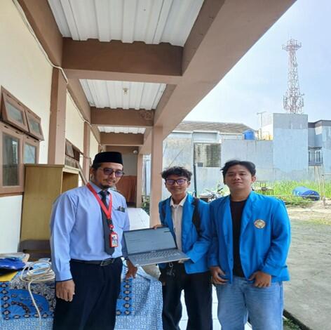 Kegiatan Kerja Praktek di MTS Darur Roja Implementasi Sistem Informasi Profil Sekolah Berbasis Laravel di Lingkungan Sekolah 4 Serah Terima Sistem