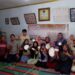 Foto : Pelatihan Pencetakan kerajinan dari kulit kerang oleh CV. Sabila Multi Kresindo  Sumber : Dokumentasi Pribadi