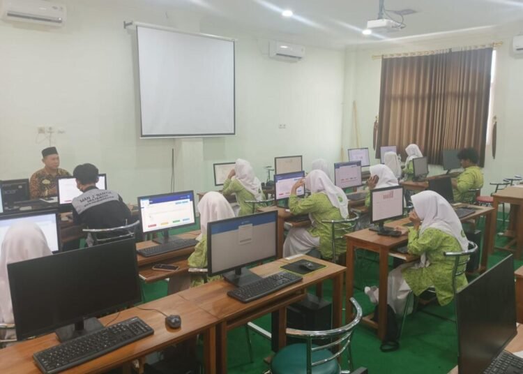 Simulasi OSN Hari Kedua di MAN 2 Bantul 46 WhatsApp Image 2025 06 05 at 08.11.48