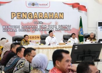 Menteri Nusron Minta Jajaran Kanwil BPN Provinsi Sulawesi Tenggara Percepat Validasi Data Pertanahan dan Tingkatkan Kualitas Layanan 48 WhatsApp Image 2025 06 22 at 23.54.11 1