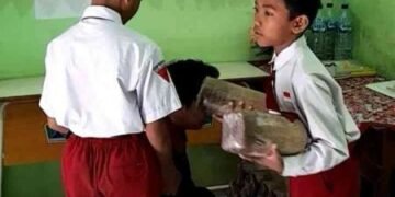 Pembuatan Jamur bersama Murid dan PMM UMM