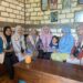 Mahasiswa KKN 84 UINSA Bersama Salah Satu Ibu Penerima PMT