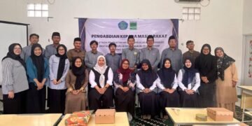 Foto-Bersama-Guru-MA-Annida-Al-Islamy-Bekasi
