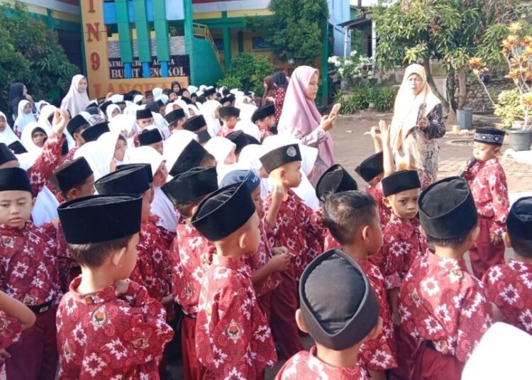 Mengawali KBM, MIN 9 Langkat Gemakan Asmaul Husna 46 20250806 081522