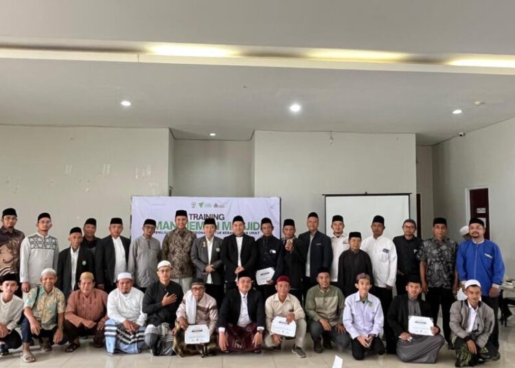 Mengelola masjid profesional untuk kebangkitan umat. Dokumentasi Pribadi