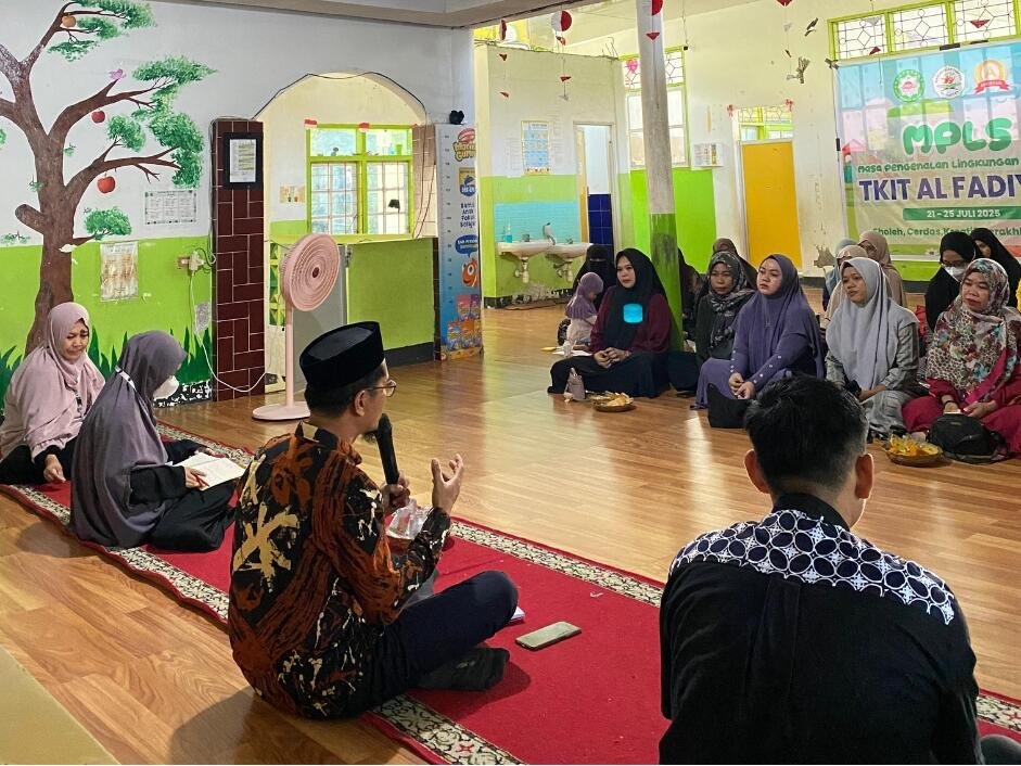 Pertemuan Lanjutan Yayasan, Sekolah, Komite, dan FKK SDIT Al-Fadiyah Bahas Evaluasi Program Tadabbur 5T dan Penyesuaian Jadwal Sekolah 47 Desain tanpa judul 1