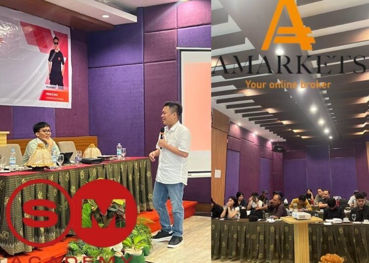 Seorang pembicara mempresentasikan materi di hadapan peserta seminar trading yang diselenggarakan AMarkets dan SM Academy di Hotel Mercure Makassar, 5 Agustus 2025.