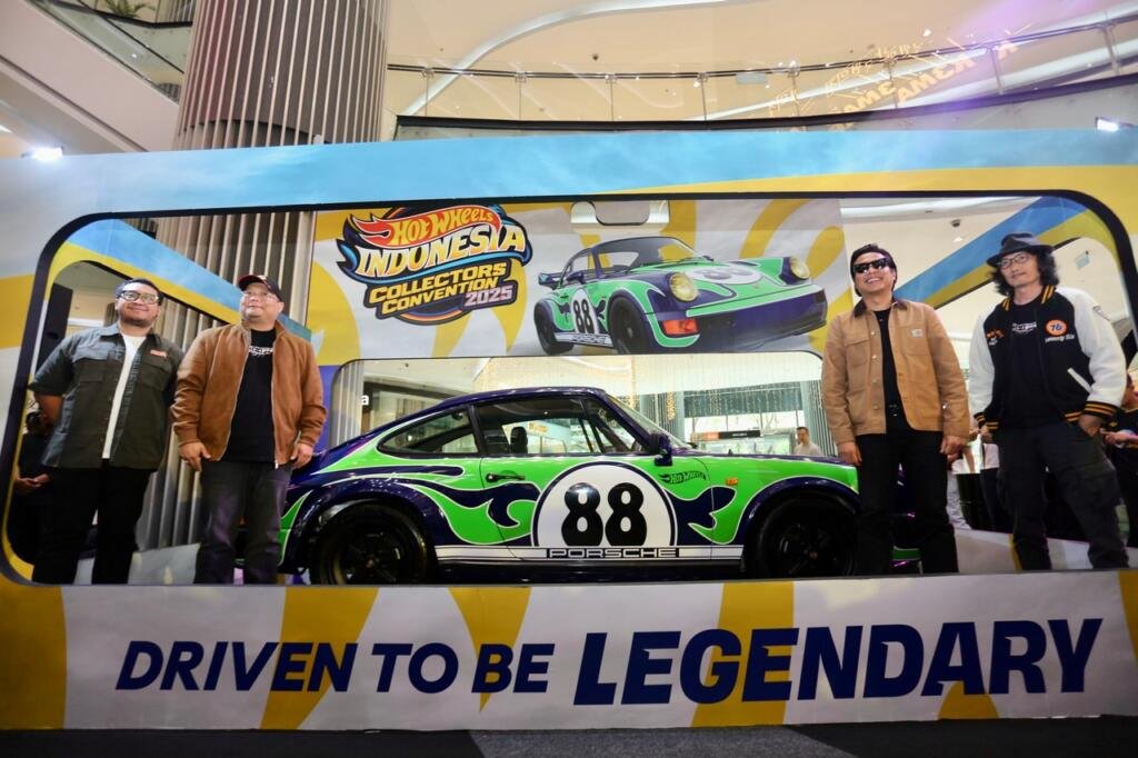 Gambar 1 Hot Wheels Convention Car 2025
