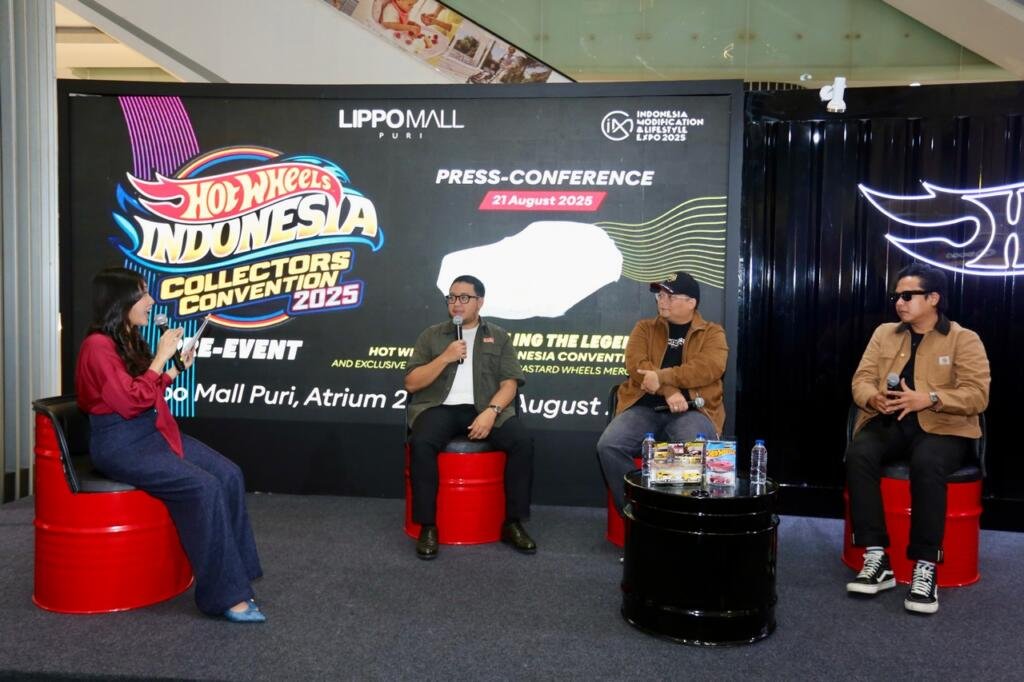 Gambar 2 Hot Wheels Convention Car 2025