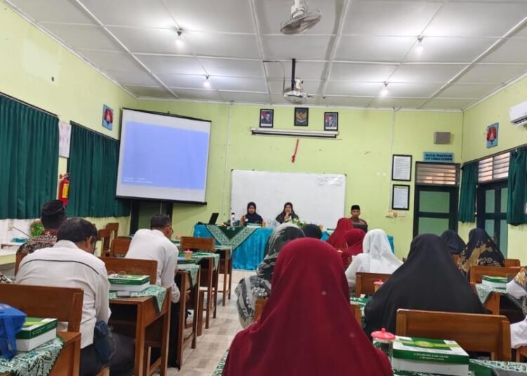 Guru MTsN 6 Bantul Perdalam KBC di Workshop MGMP Bahasa Inggris 46 Gambar WhatsApp 2025 08 13 pukul 13.11.08 35717d47
