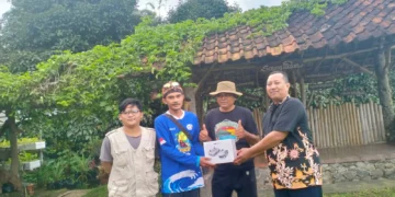 Foto: Firman Syah, S.Sos.I, MM Bersama Ketua Pokdarwis Udan Karyawan dan Tim