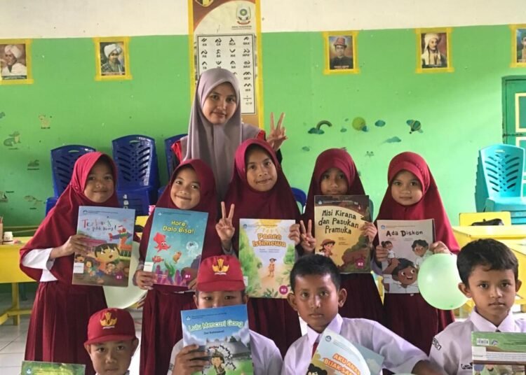 Mahasiswa KKN 114 Unhas Nurul Azizah R Gelar Program Cerdas Mengulas Buku di SDN 225 Cirowali dan SDN 21 Mattabulu 46 IMG 20250812 WA0006