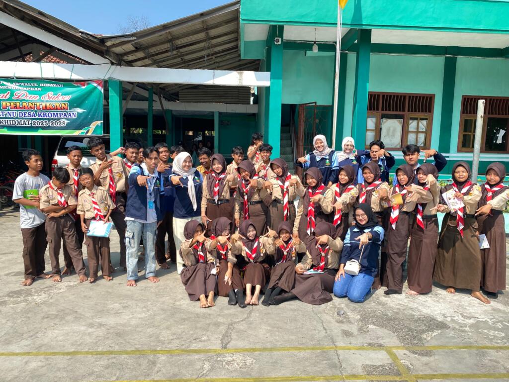 KKN UIN Walisongo Bekali Siswa SMP NU 05 Awwalul Hidayah dengan Pelatihan Canva 2 IMG 20250819 WA0043