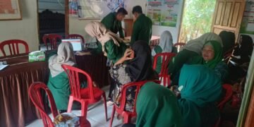 Mahasiswa KKN 38 UNUHA dampingi pembuatan Google Bussines Profile