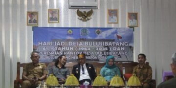 Aparat Desa Bersama dengan Bupati Jeneponto, H., Paris Yasir S.E.,M.M.