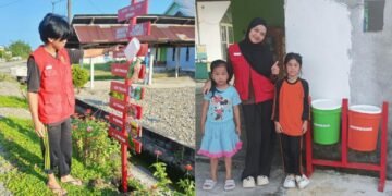 Pemasangan Papan Informasi Penguraian Sampah dan Ecobin Sederhana dari Bekas Ember Cat