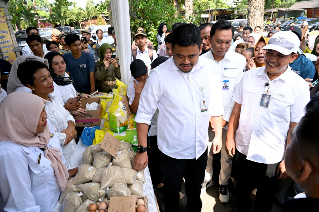 Pemprov Sumut Gelar Pasar Murah di 33 KabupatenKota 4 2048x1365 1