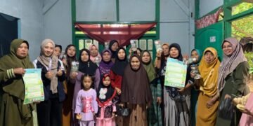 Pelaksanaan Edukasi dan Penyuluhan Peningkatan Kesadaran Hukum Masyarakat Terkait Pengelolaan Sampah Berdasarkan UU Nomor 18 Tahun 2008 tentang Pengolahan Sampah oleh Fatimatul Zahroh Mahasiswi KKN-T Tim 41 Undip Dusun Tembelang, Desa Tumbrep, Kec. Bandar, Kab. Batang, Provinsi Jawa Tengah pada Rabu 9 Juli 2025