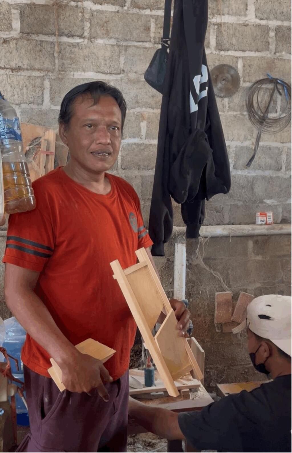 Dari Kayu Pinus hingga Meja Dapur Nusantara: Kisah Hariono Menembus Pasar Luar Pulau 2 hariono