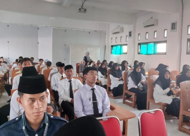 MAHASISWA BARU STEBI-BAMA