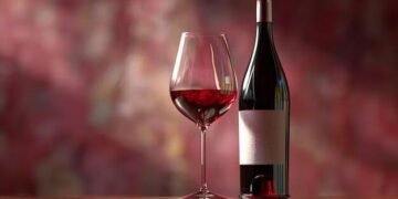 bottle of red wine minumancom