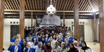 Foto bersama setelah acara sosialisasi bahaya narkoba bagi remaja dan masyarakat