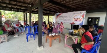 Penyampaian Materi (Sumber: Dokumentasi Pribadi)