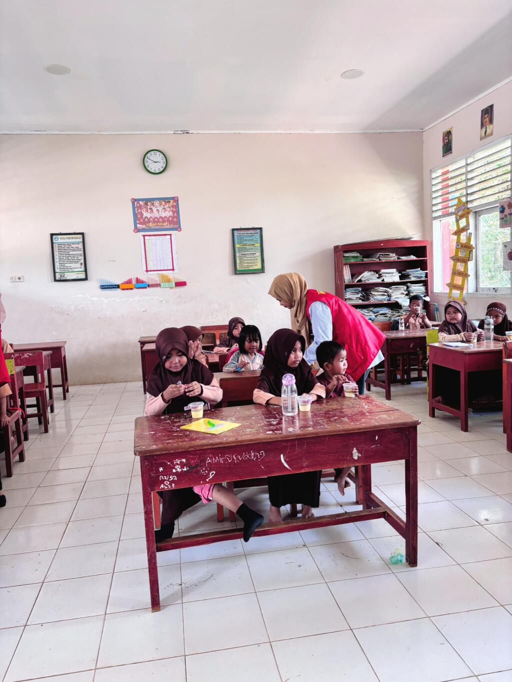 Cegah Stunting di Desa Massaile: Mahasiswa KKNT UNHAS Laksanakan Program Makanan Tambahan dan Edukasi Gizi Berbasis Leaflet 2 dok2