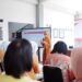Dosen UB memberikan materi kepada UMKM