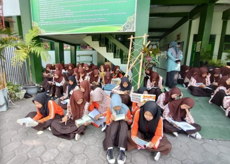 Pekan LiterAksi MTsN 6 Bantul: Siswa Asah Minat Baca dan Keterampilan Bercerita 46 Gambar WhatsApp 2025 09 20 pukul 22.06.48 868769b8