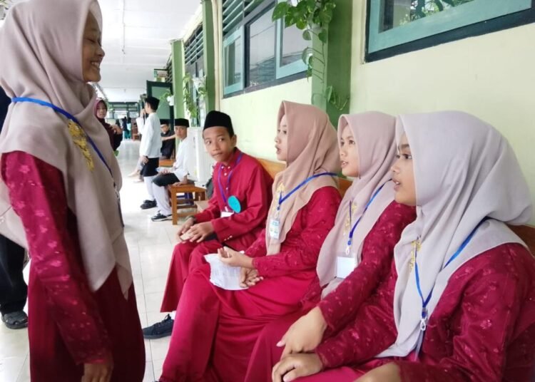 Tim Nasyid MTs Negeri 6 Bantul Tetap Semangat Latihan Menunggu Tampil 46 Gambar WhatsApp 2025 09 30 pukul 15.26.24 fb358a8c