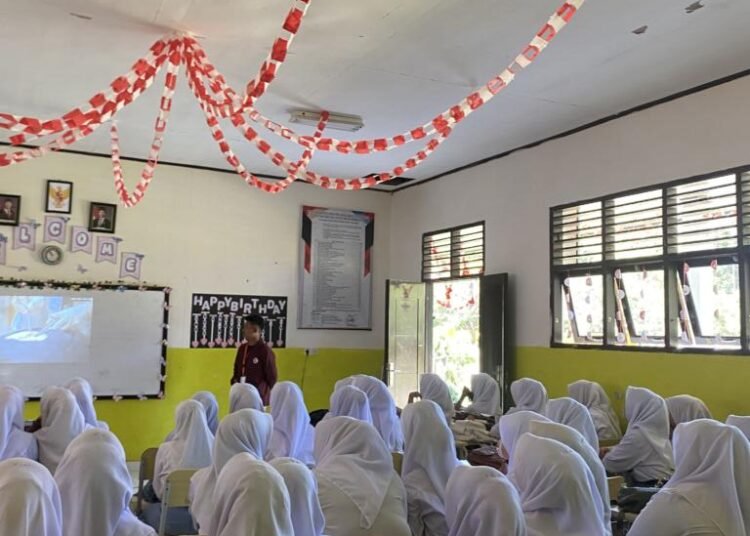 Mahasiswa KKN Universitas Abdurrab Gelar Sosialisasi di SMA 1 Kuantan Hilir Seberang 46 IMG 0061