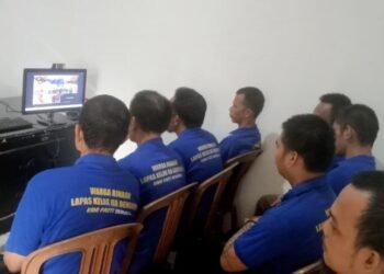 Warga Binaan Lapas Kelas IIA Bengkulu mengikuti Kelas Moralitas secara daring bersama Yayasan Pelatihan Moralitas Budi Pekerti Bangsa Indonesia (YPMBPBI).