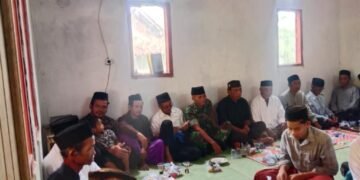 Serda Widagyo Anggota Koramil 0111/Pagelaran Mengikuti Kegiatan Maulid Nabi Muhammad SAW 1447 H di Majelis Ta'lim Kampung Pasir Kandang, Desa Turus, Kecamatan Patia