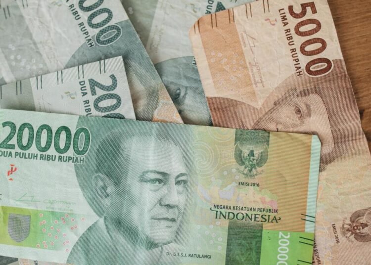 pexels polina tankilevitch 6927358