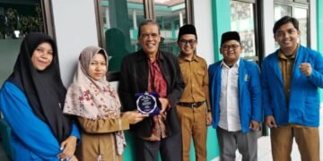 siaran berita.com Kelompok PPL Hadi Winarno