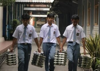 mbg makan bergizi gratis