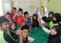 Siswa Kelas 5-B MIN 9 Langkat Praktik Membuat Magnet Sederhana dengan Elektromagnetik 48 MIN 9 Langkat