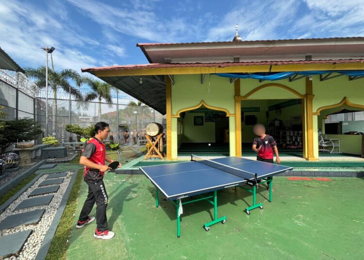 Semangat Sehat dan Sportivitas, Rutan Bengkulu Ajak Warga Binaan Olahraga Bersama 46 319bc4e5 44ad 42ad a7d2 eaf5708c346d